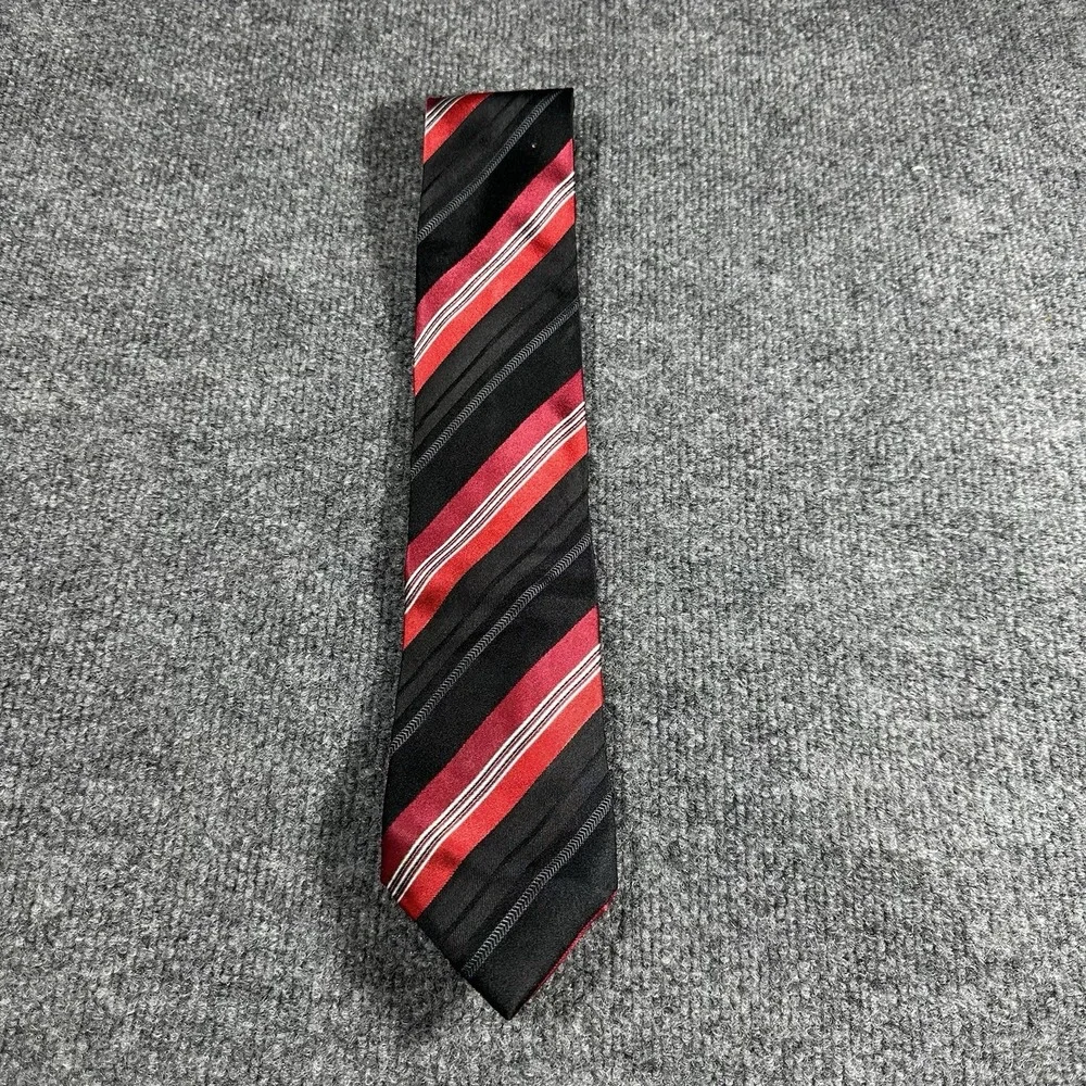 Geoffrey Beene Mens Red Black White Diagonal Striped 100% Silk Hand Made Necktie